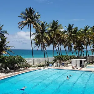 Kasa Palmas For 2 Ocean View Beachfront Pool Apartment